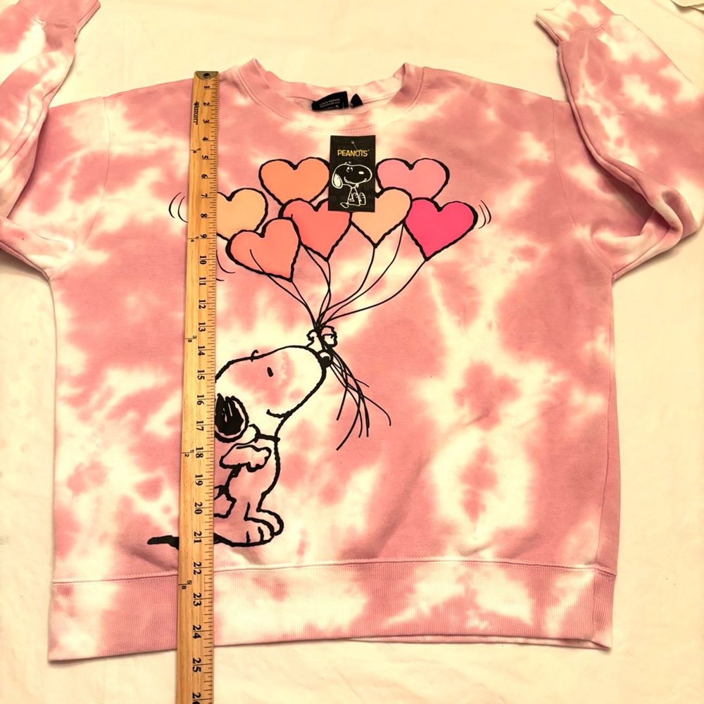 NWT Peanuts Snoopy Pink Tie Dye Raised Heart Balloons Sweatshirt SZ L - Picture 8 of 11
